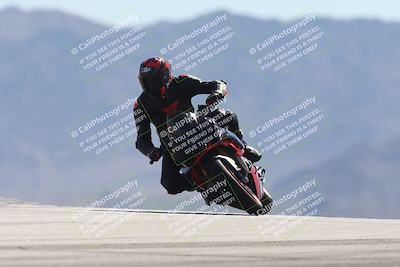 media/Oct-13-2025-Moto Forza (Mon) [[a66d839500]]/3-B Group/Session 4 (Turn 9)/